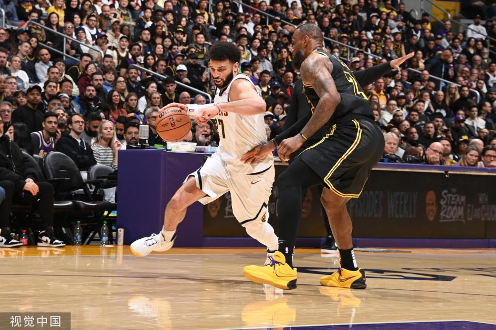 在为了争夺 在为了争夺