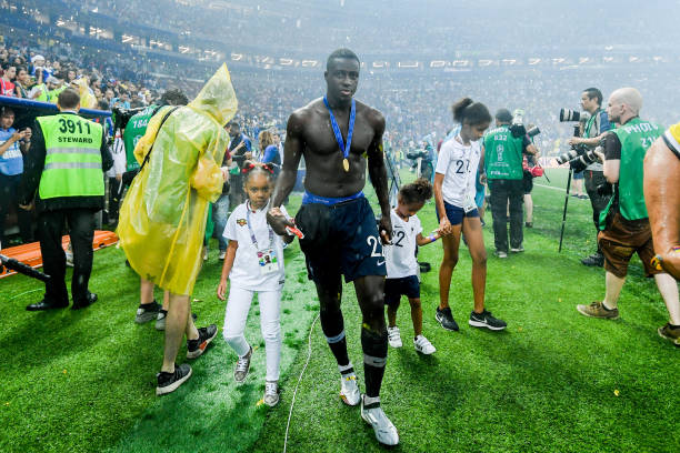 引人关注的 引人关注的